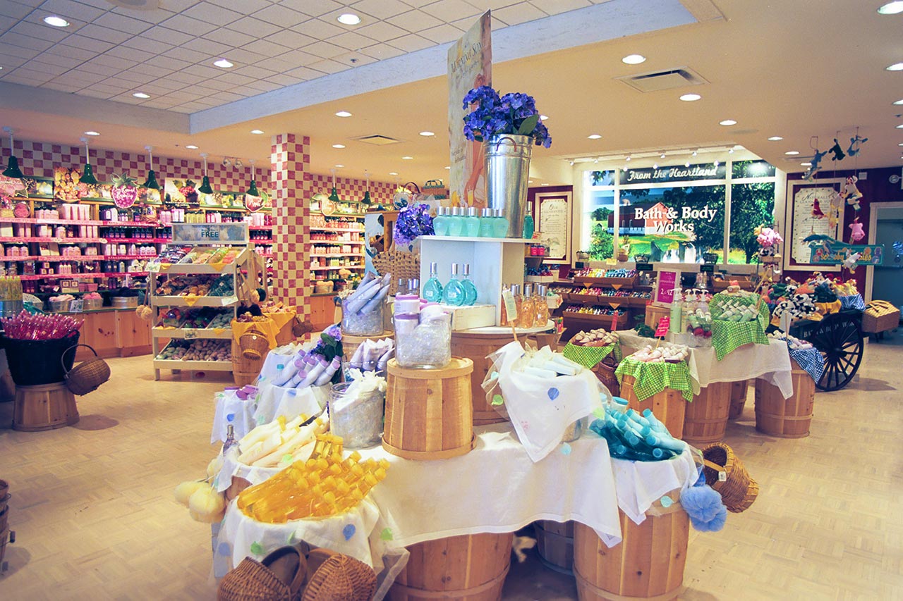 Bath & Body Works Metropolitan Contracting